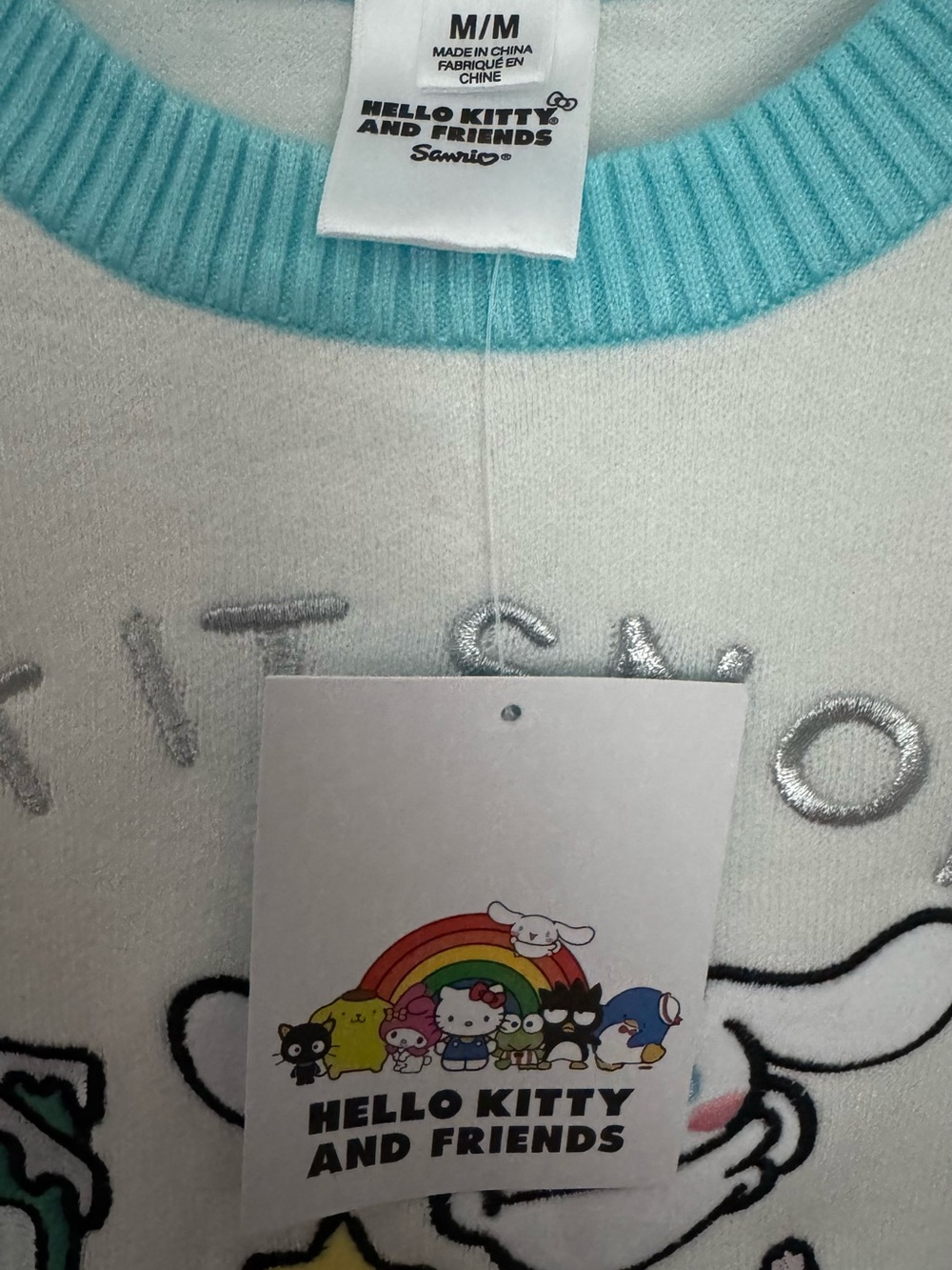 New with Tags Sanrio Hello Kitty, My Melody & Cinnamoroll Christmas Snow Sweater - Picture 5 of 8